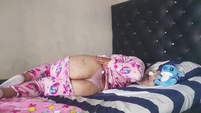 masturbacion anal-vaginal y culo gordo temblando al estilo perrito. milf y cerca pawg. cono afeitado. fetiche casero. aficionado parte22