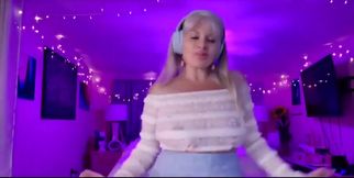 Rosie's Notty Hotty Cumshotty Live Chillax Cam Show