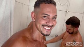 fetiche de homens tomando banho peladoes parte 20