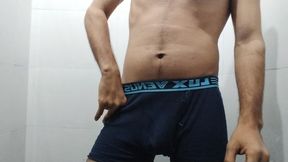 Dekho mera chaddi dance