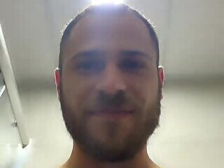 33yo from Turkey