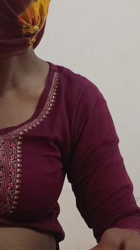Padosan ko bulakar karne ka mood tha   Clip 1