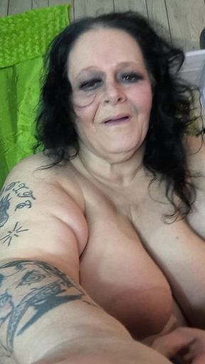 Whore Wants 10 Inside Her Juicy Box of Sin