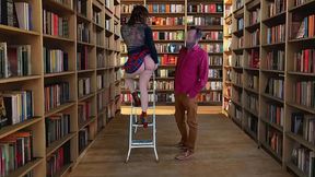 Mamada al profesor en la biblioteca