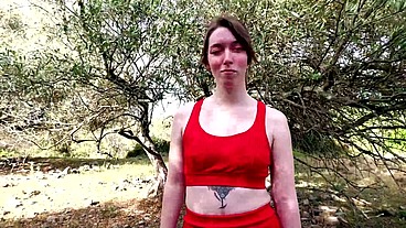 Une pratique inhabituelle pour cette coquine de Daisy !