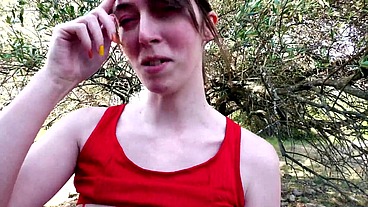 Une pratique inhabituelle pour cette coquine de Daisy !