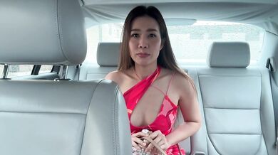 Asian MILF gets fucked by cab driver in the car (public sex)