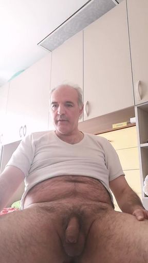 Preliminary Exercises to Start Masturbating with Pleasure!