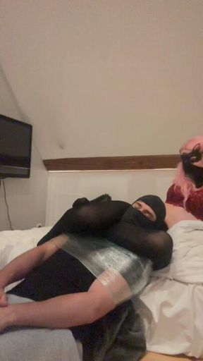 Headscissoring my toy while he’s tied up🤭😛🥋