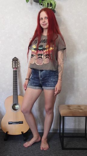 Curvy GF reveals her sultry side in a fancy dress