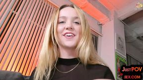 Dirty 21yo sweetheart takes on BBC in POV close-up anal👌 sex with her BF