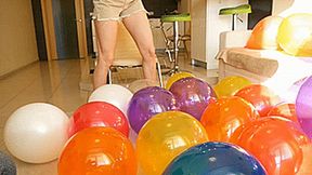 Emma mass sit to pop on the chair 4K UHD