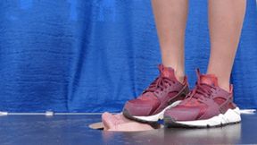 Pathetic floor-face trampled under dirty Nike Huarache sneakers, flo421x 1080p