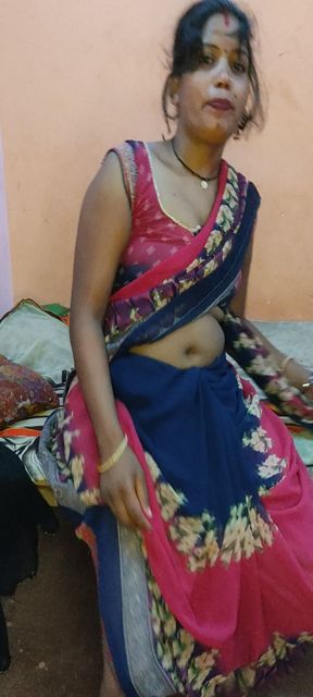 Sister-in-law left in all, village aunty got all in