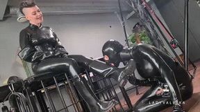 Working Her Rubber Dolly Part 1 : Tongue on Hunters Boots and Latex