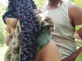 Village hotty out door screwing
