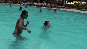 Lexxis, Zuzka and Leony going wild in the pool