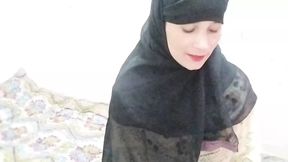 Muslim girlfriend ko ghumane ke bahane hotel me jabar dasti pela
