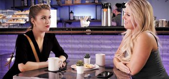 Sly lesbian detective fucks clients wife