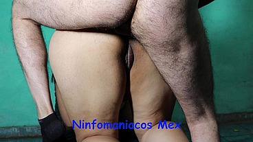 le duele el culo plug anal rojo en tanga y sexo anal al final ya le duele