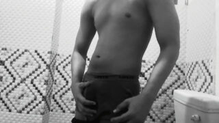 Hai chàng trai trẻ người Ấn Độ đồng tính nghiệp dư quay cảnh quan hệ tình dục qua đường hậu môn tại nhà (POV).