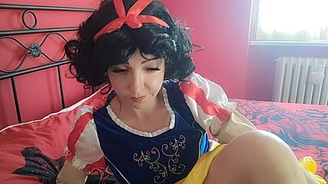 ChantalChannel as burping hot Snowhite disney princess