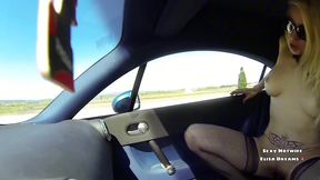 m exhibant en me masturbant avec mon gros joujou sur l autoroute voici une ...