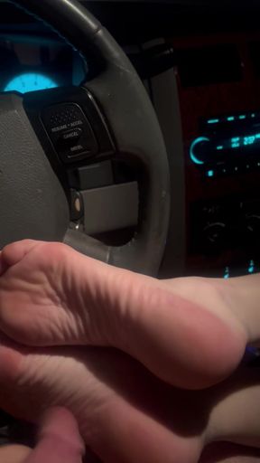 Sexy Redhead Gets a Hot Load of Cum on Her Feet and Soles in the Car After Coctails at the Bar