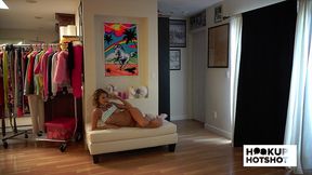 bts - blonde bombshell emma hix shows off her shaved pussy!