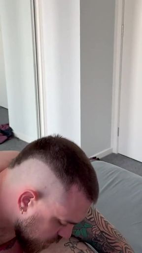 Beefy Jiggles Bareback Gay Hairy Fucking