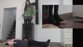 The orgasm of a slave under Mistress Cassy's boots Pictures in pictures mp4