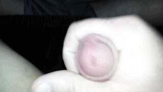 Masturbe (271) with one testicle