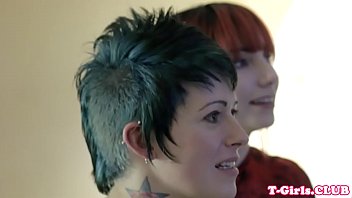 Lesbian emo tgirl pussylicking sixtynine