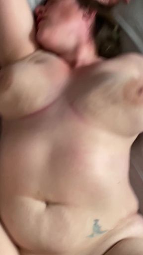 Homemade BBW jiggles her big tits during breeding