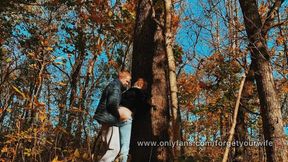Fucked a Beauty with a Big Ass in the Forest While Walking