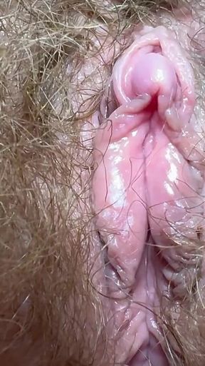Custom: Long Wet Clitoris Brush Edging