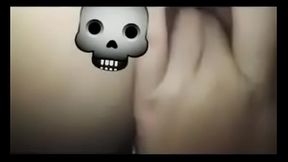 Se masturba en el ba&ntilde_o del colegio!!