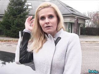 Public Agent - Real amateur mother I'd like to fuck and Wife didn't wait that!