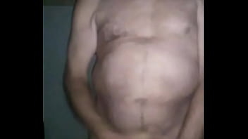 Haci&eacute_ndome una buena paja. MODELO :gaysexy1960