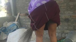 New house cleaning aunty nice pussy