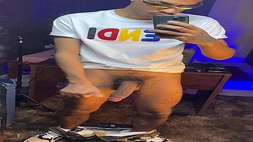 novinho cafuçu cacetudo sacando a rola pra fora