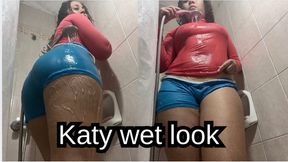 Wetlook Fetish – Showering Me Fully Clothed