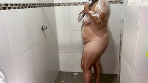 I spy on my sexy stepmom with tits and big ass while she bathes and touches herself nice while she showers.
