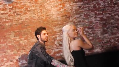 Cum thirsty blonde babe is begging for some hot facial