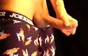Big Cocks Stroked: Amateur Twinks' Solo Fun