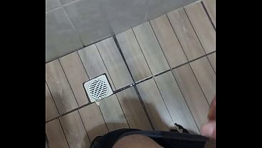 EXIBINDO A PICA, FALANDO PUTARIA! JATADA DE PORRA
