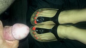 Hottie In Flip-flops Gets Her Orange Toe Nails Covered With Spunk