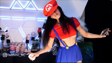 Hot Latina wr7e9tyyu6r4tui3y-0op3213`p3