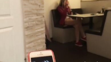 I met the hottest lesbian on the street just to finger her wet cunt