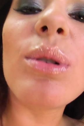 I beg you to put your hand in my pussy, please!
